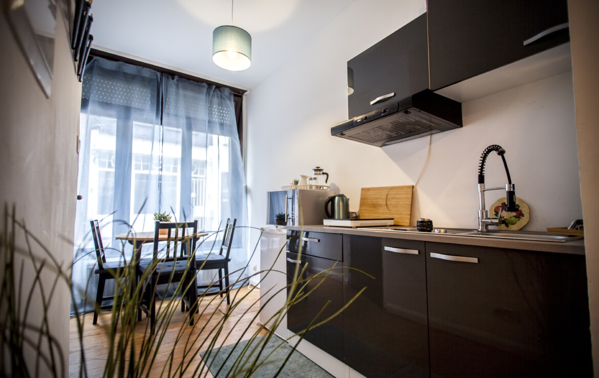 Уютная однокомнатная квартира в Антверпене / первом этаже