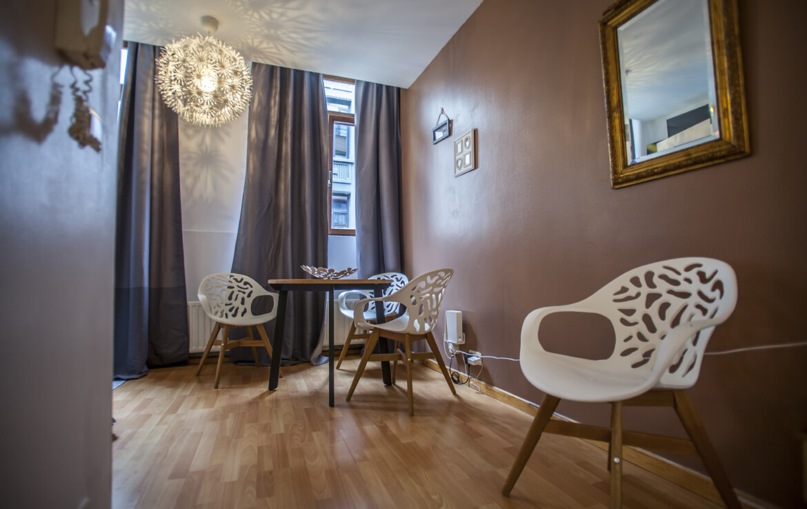 Beautiful studio apartment in Antwerp / floor 2