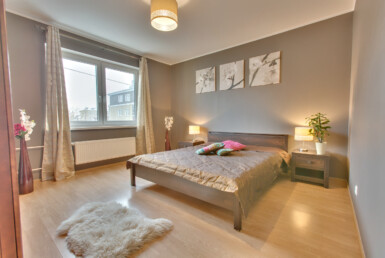 Een slaapkamer appartement met parkeerplaats op de grens van het centrum van Tallinn